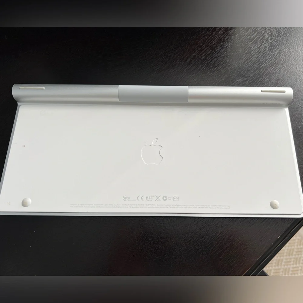 Apple Wireless Keyboard